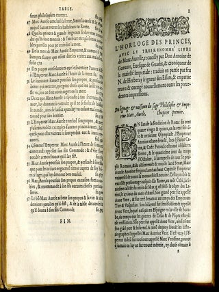 L'Horloge des Princes, avec le très renommé livre de Marc-Aurèle